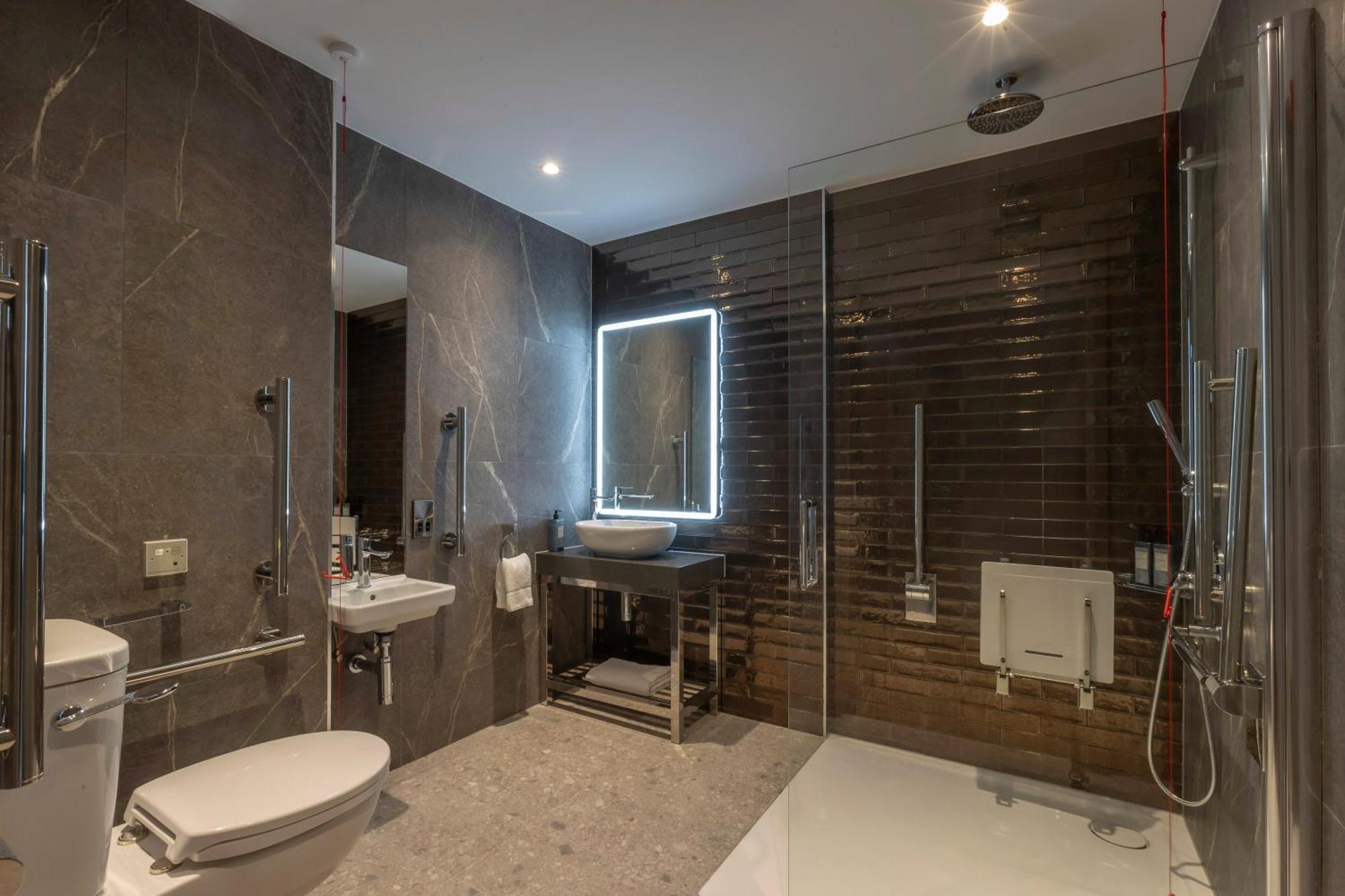 Maldron Hotel Brighton City Centre Екстер'єр фото